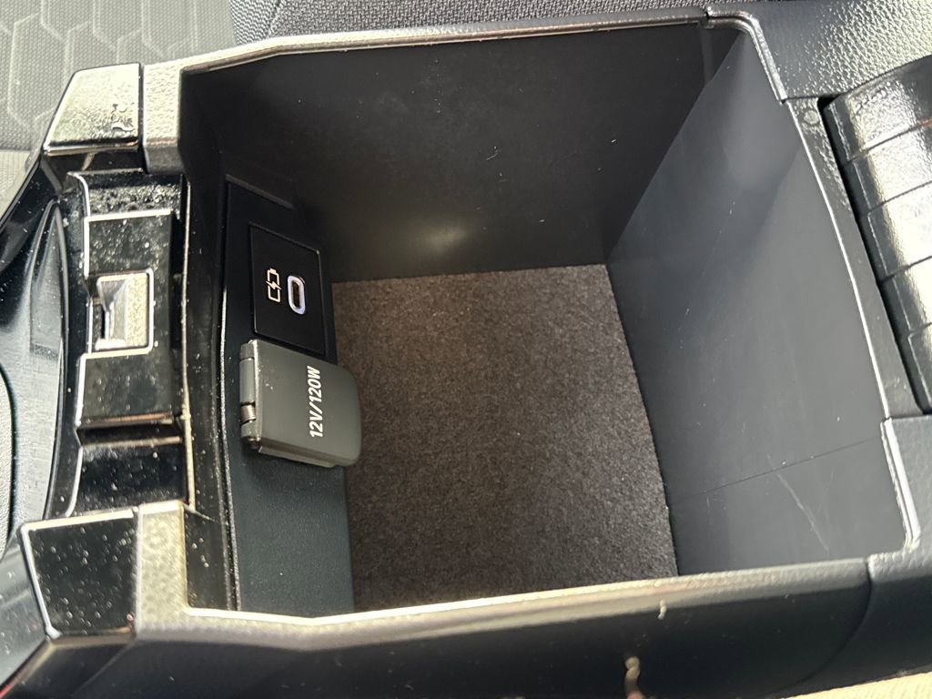 Used 2025 Toyota Corolla SE image 27