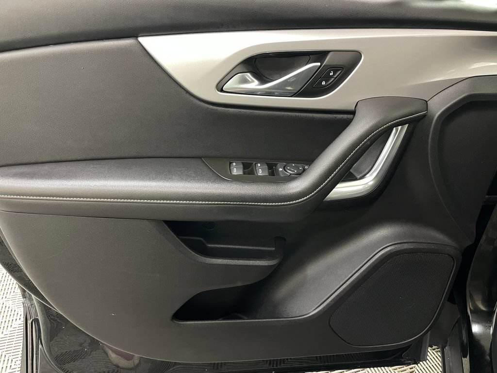 Certified 2023 Chevrolet Blazer LT w/ Midnight/Sport Edition FWD image 21