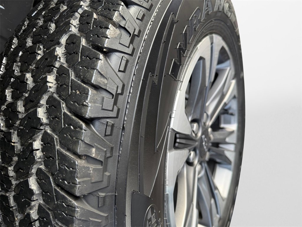 Used 2021 Chevrolet Colorado Z71 image 19