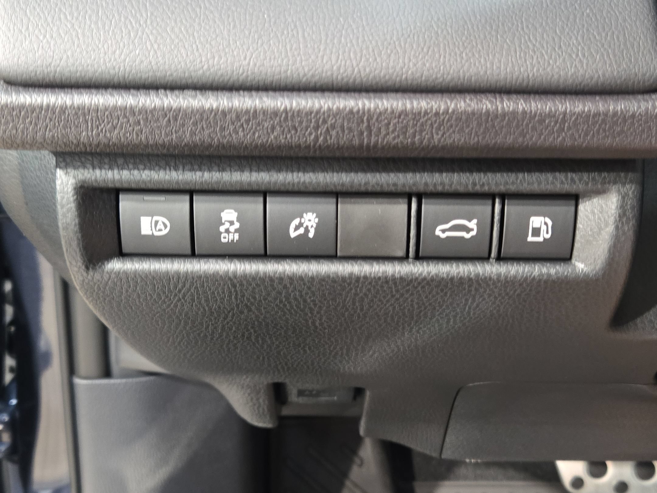 New 2026 Toyota Camry XSE FWD image 18