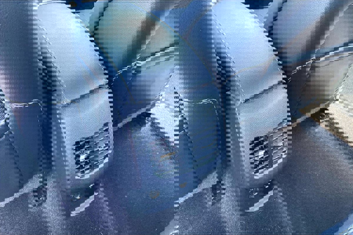 Used 2017 Ford Fusion Energi Titanium FWD image 32