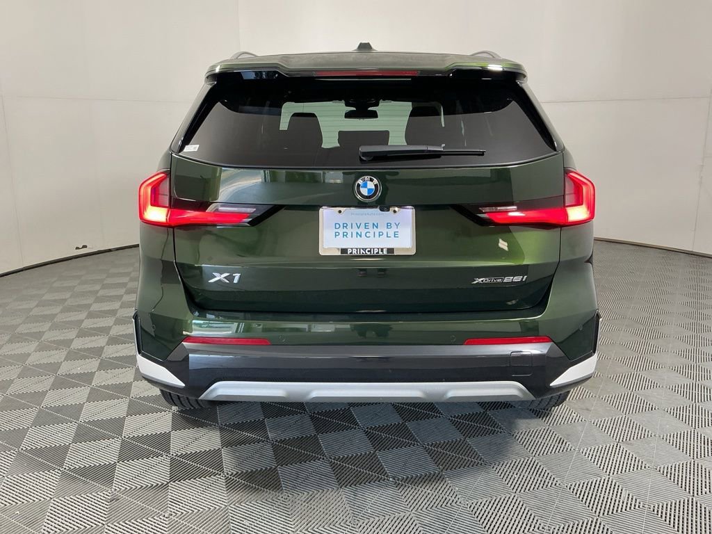 Certified 2025 BMW X1 xDrive28i w/ Technology Package AWD/4WD image 6