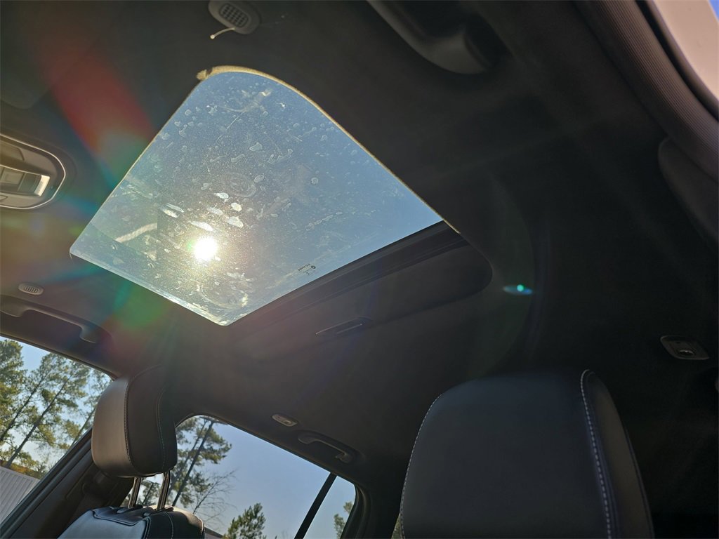 New 2025 Jeep Grand Cherokee Altitude image 30