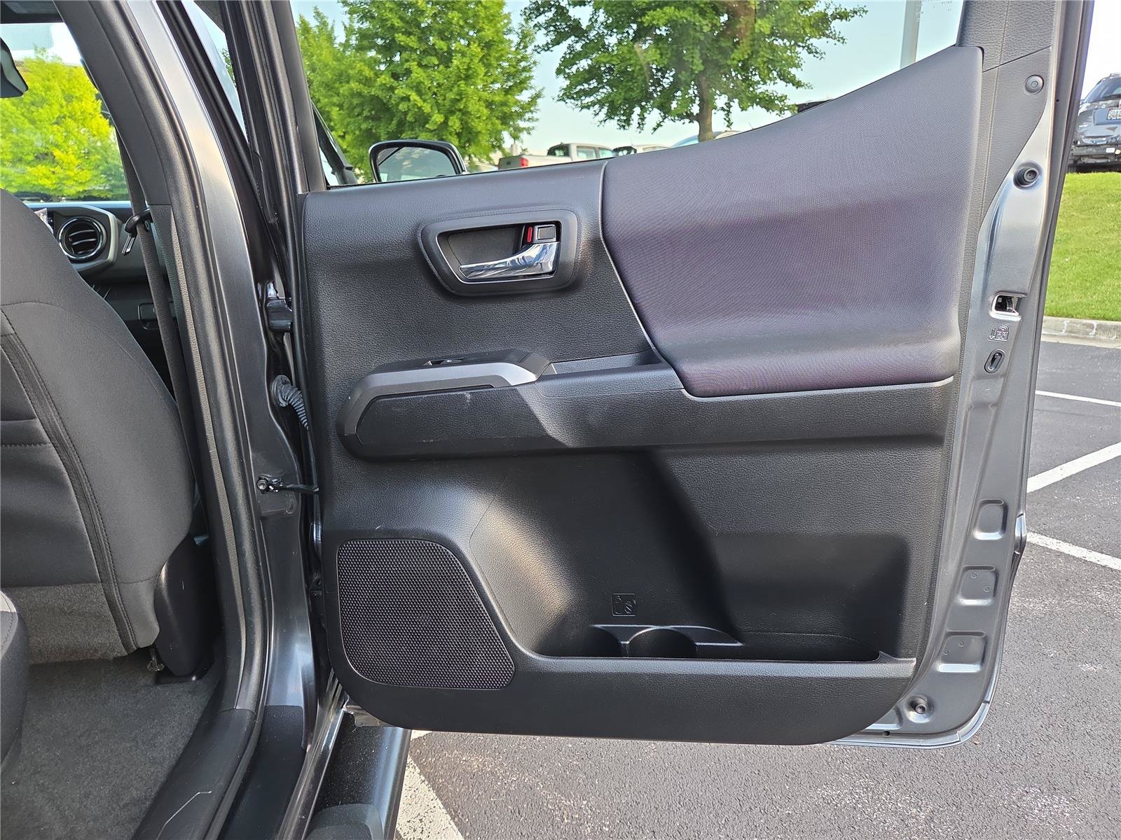 Used 2023 Toyota Tacoma TRD Sport AWD/4WD image 28