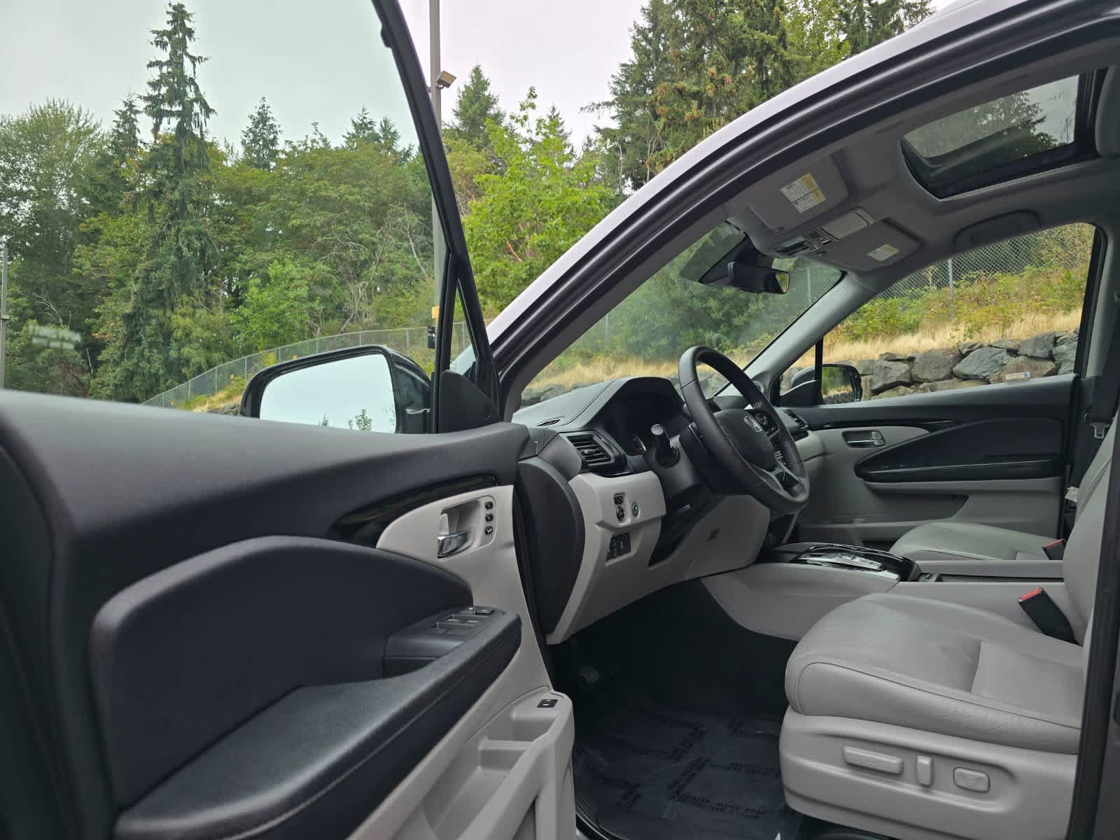 Used 2019 Honda Pilot Touring image 23