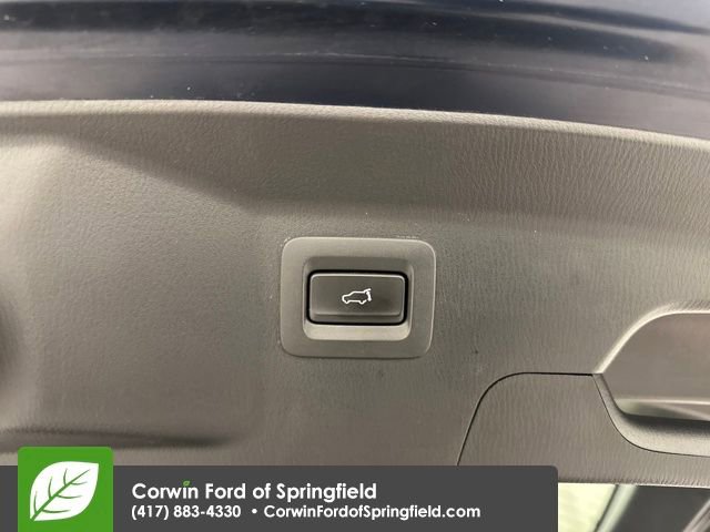 Used 2022 MAZDA CX-9 Touring image 18