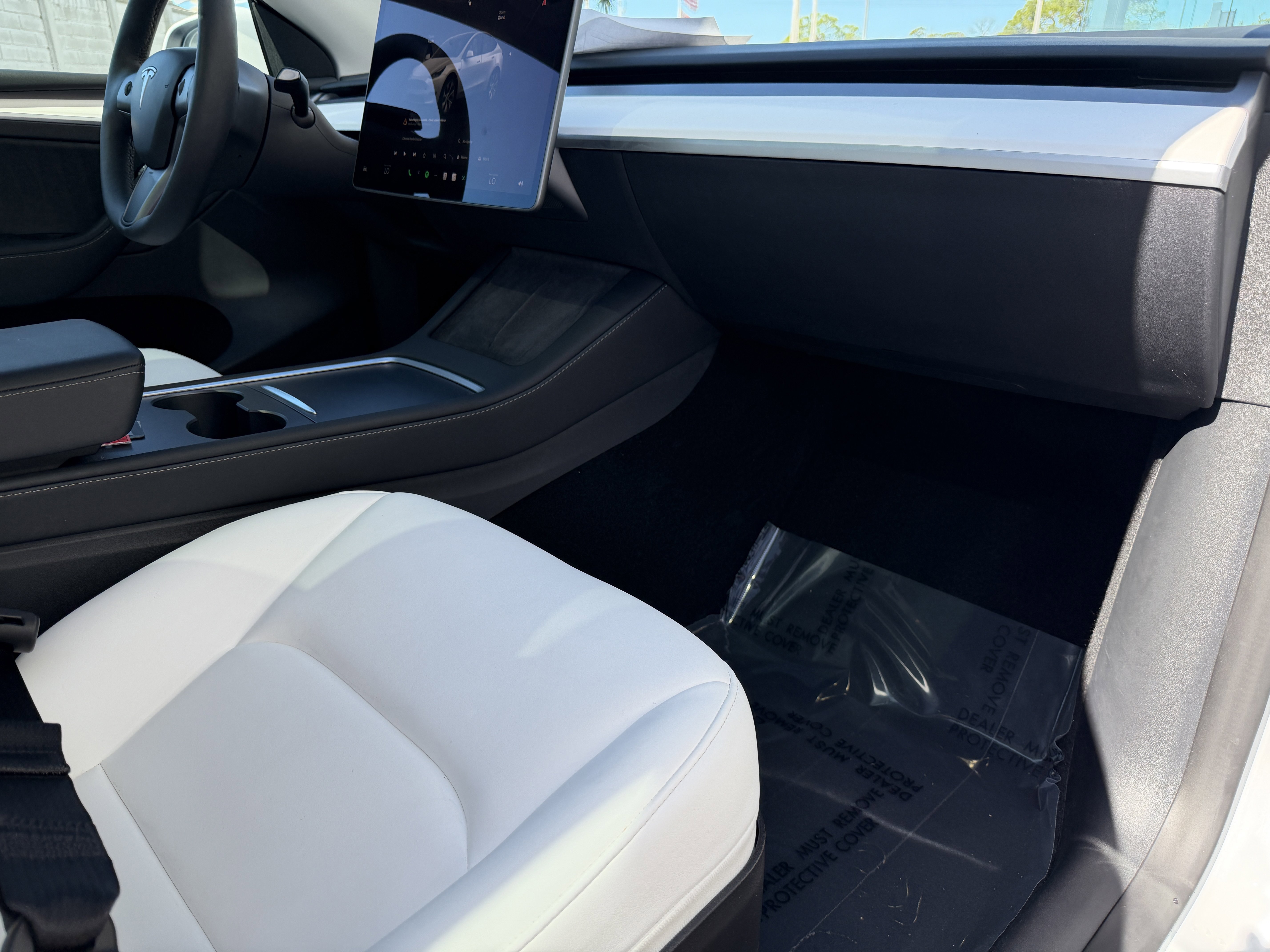 Used 2023 Tesla Model Y Long Range image 16