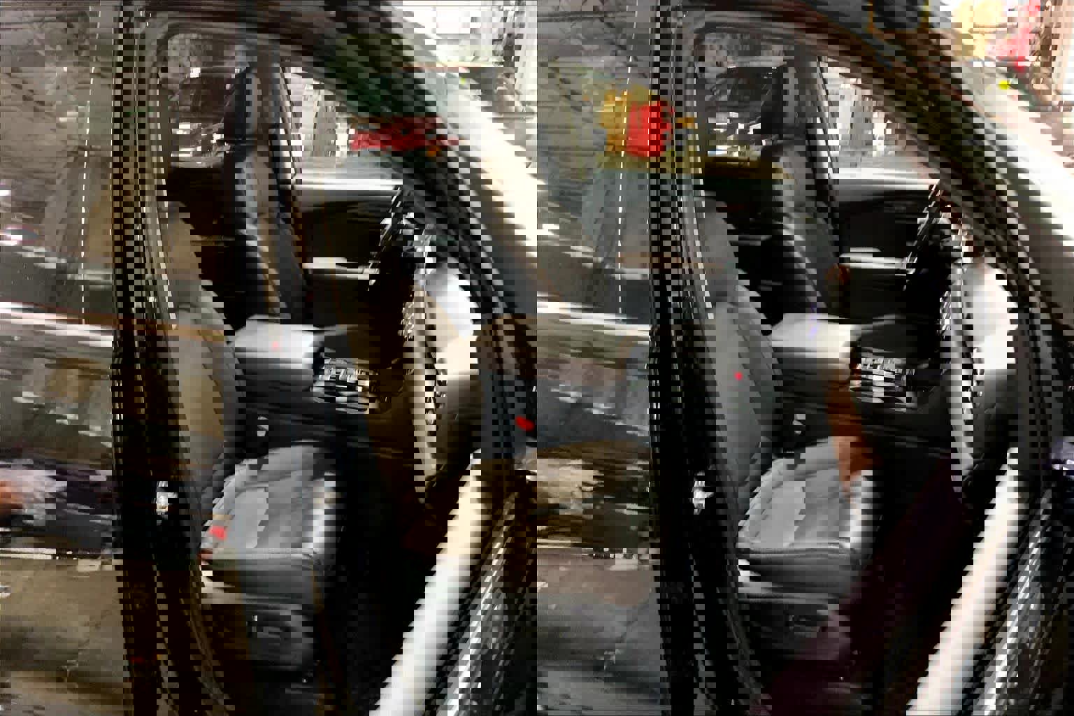 Used 2025 Honda Pilot Elite image 9