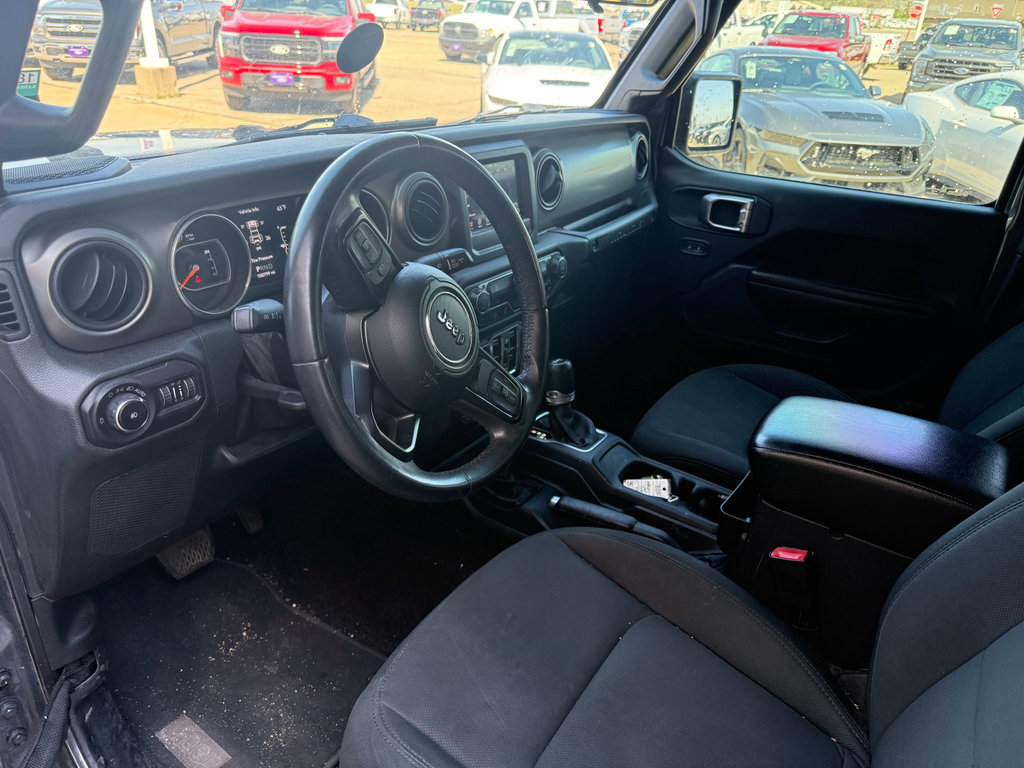 Used 2018 Jeep Wrangler Unlimited Sport S AWD/4WD image 9