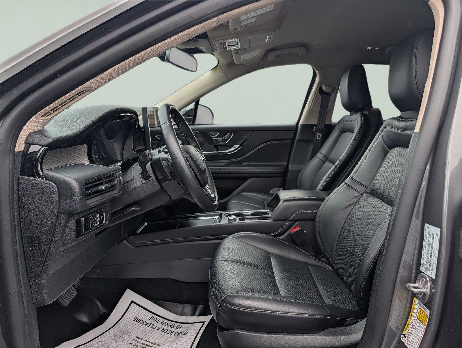 Used 2023 Lincoln Corsair Reserve image 8