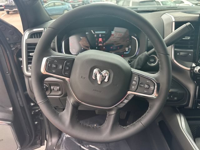New 2026 RAM 2500 Laramie AWD/4WD image 7