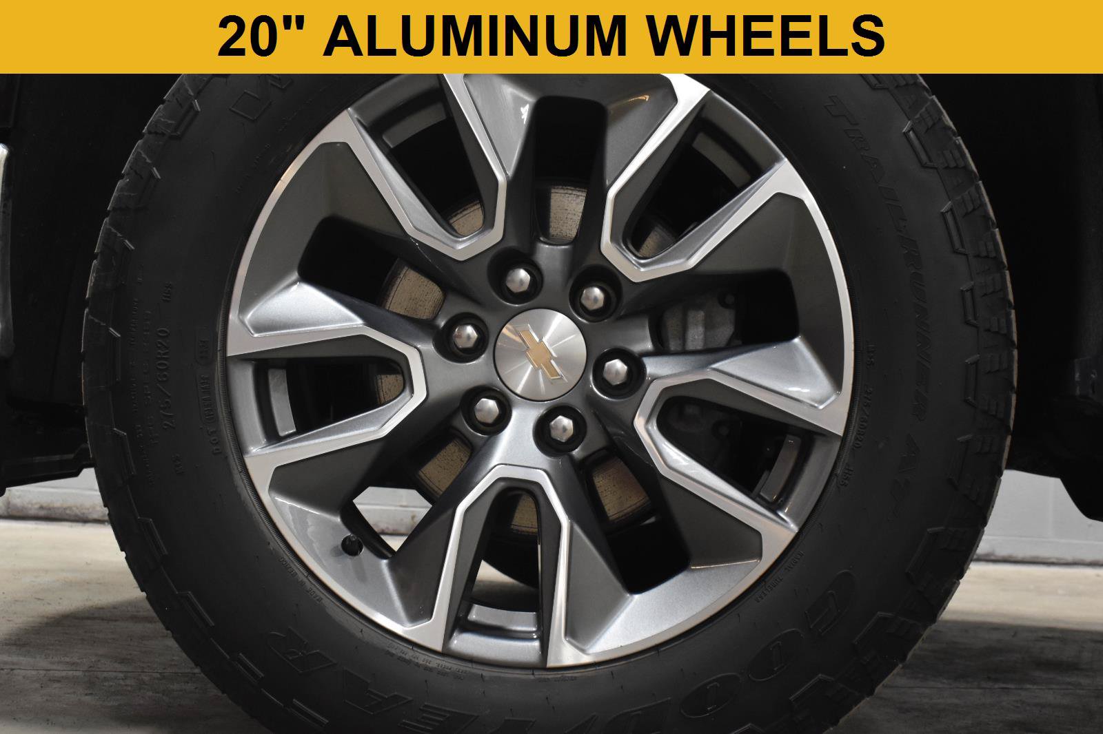 Used 2024 Chevrolet Silverado 1500 LT AWD/4WD image 4