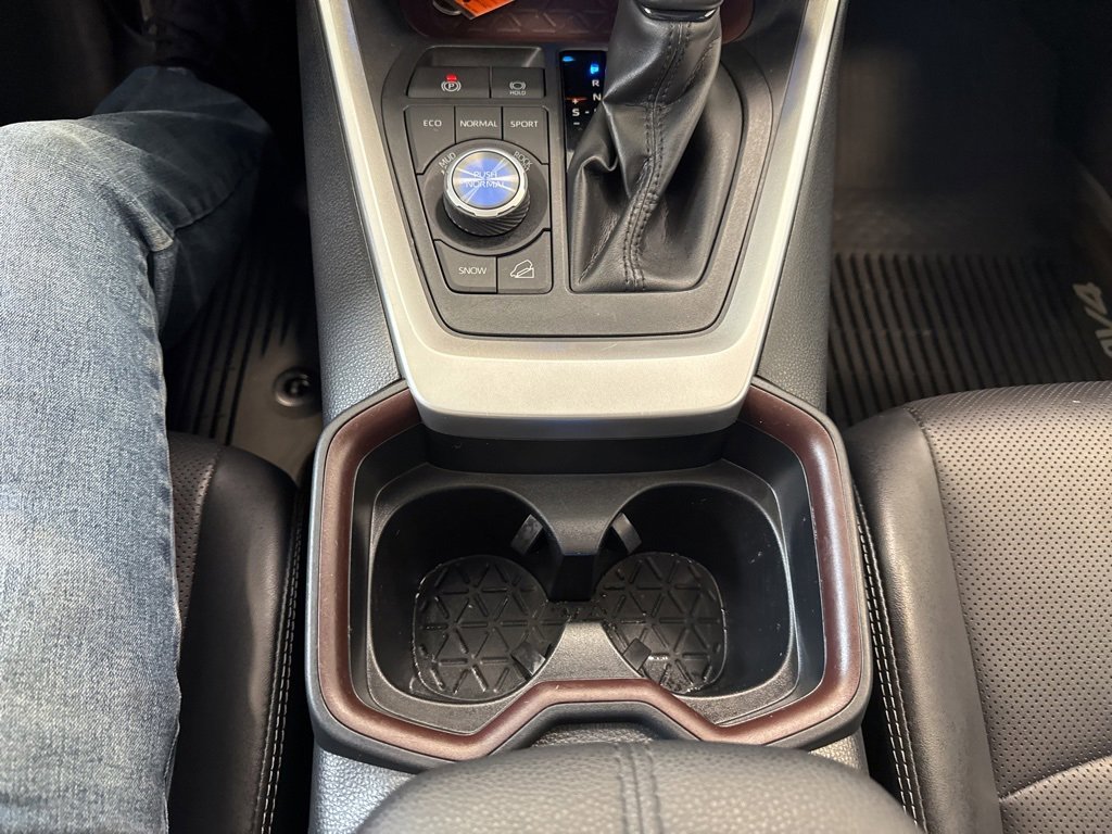 Used 2019 Toyota RAV4 Limited image 26