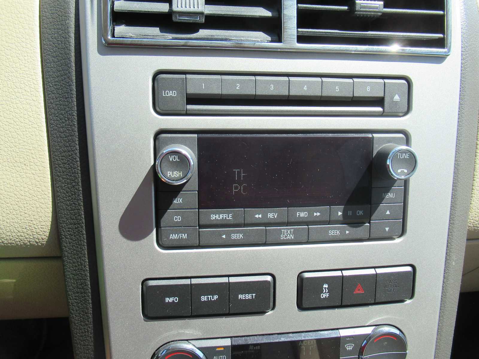 Used 2008 Lincoln MKX AWD image 29