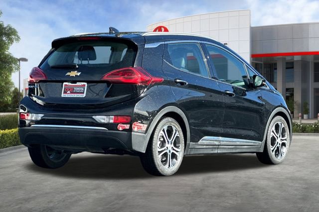 Used 2017 Chevrolet Bolt Premier w/ Driver Confidence II Package image 4