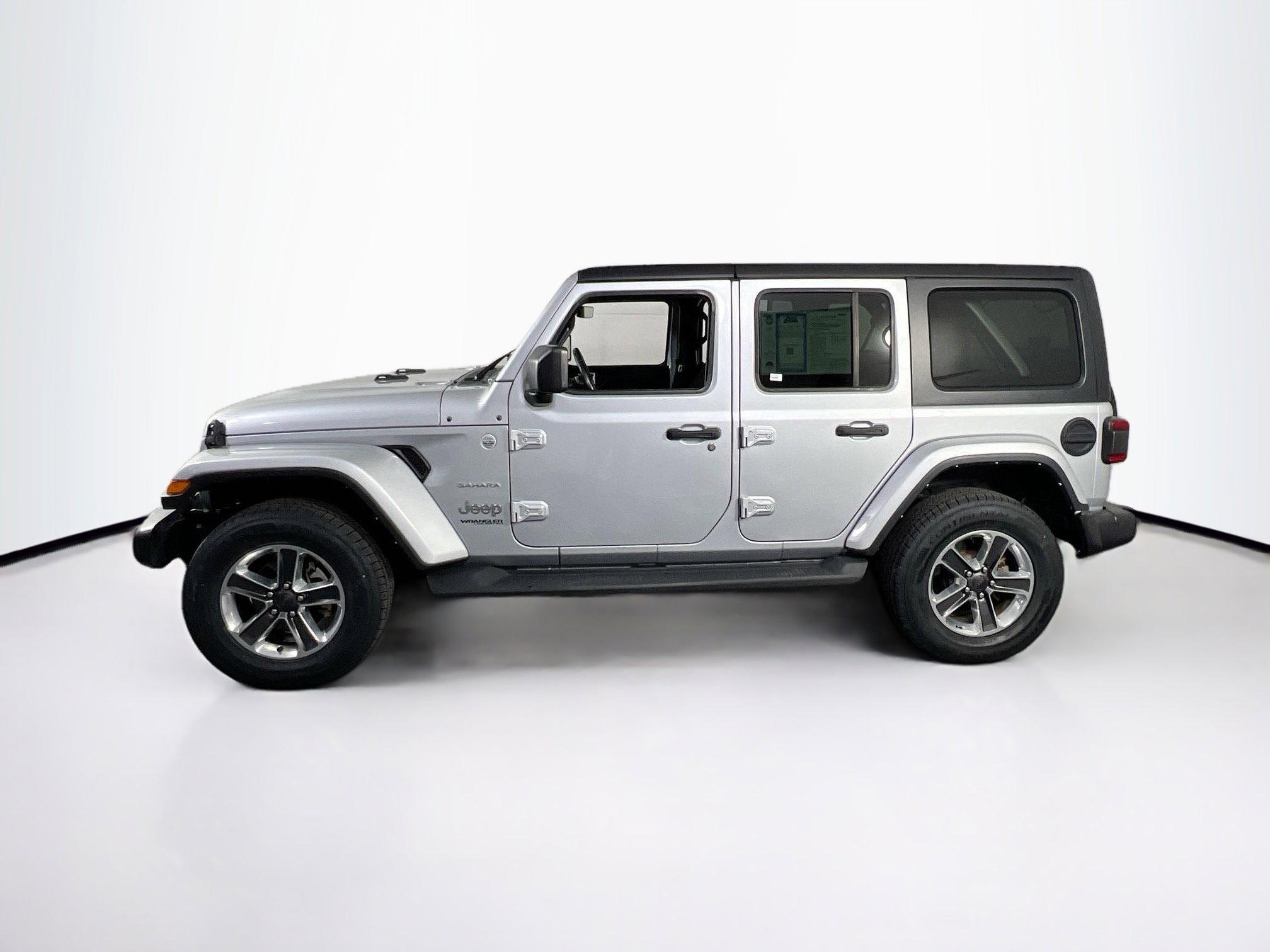Used 2022 Jeep Wrangler Unlimited Sahara w/ LED Lighting Group image 8