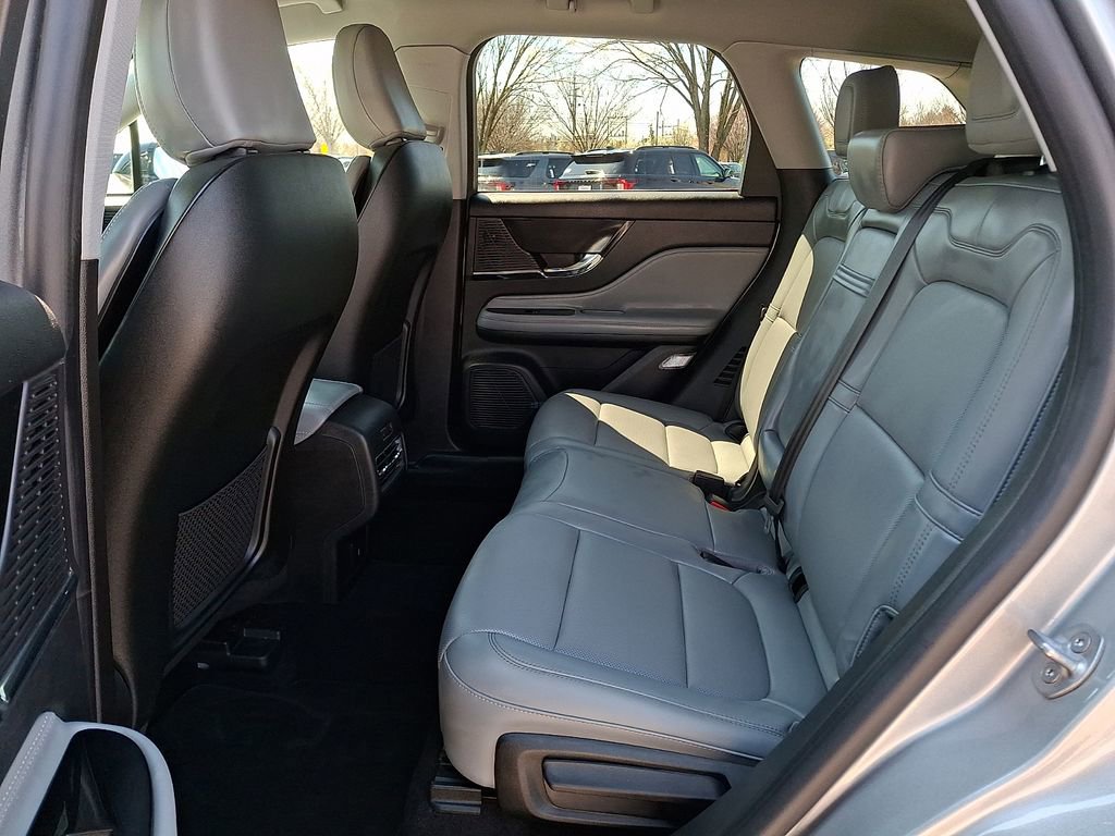 Certified 2022 Lincoln Corsair AWD w/ Equipment Group 101A image 13