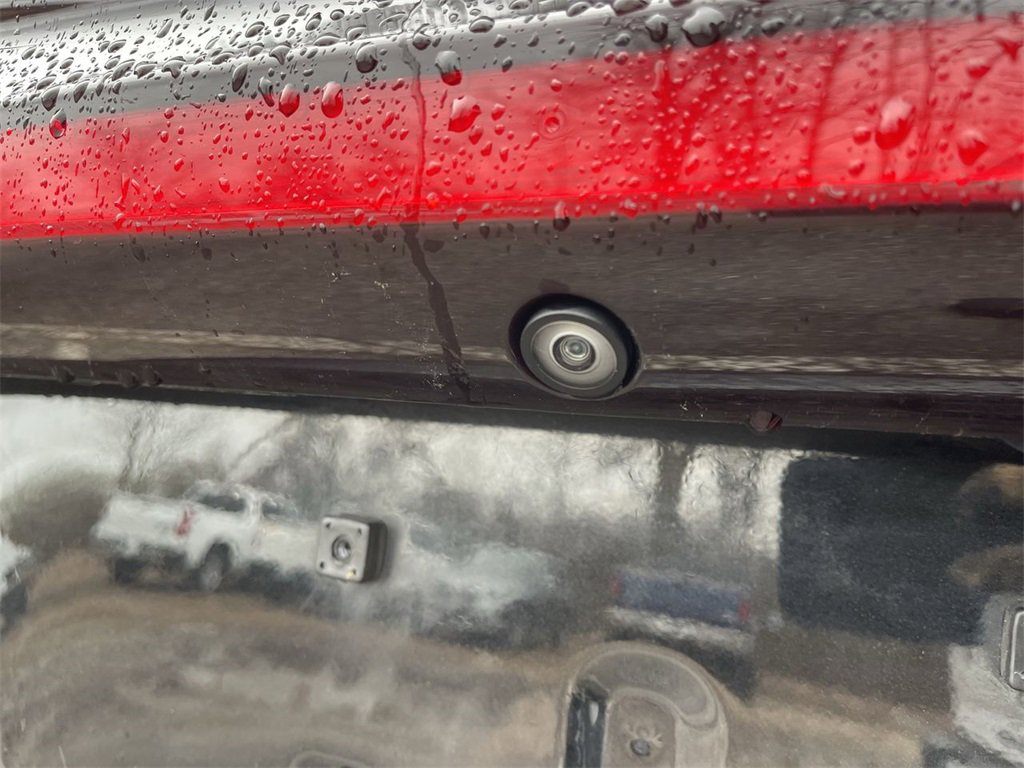 Used 2022 Chrysler Pacifica Touring image 8