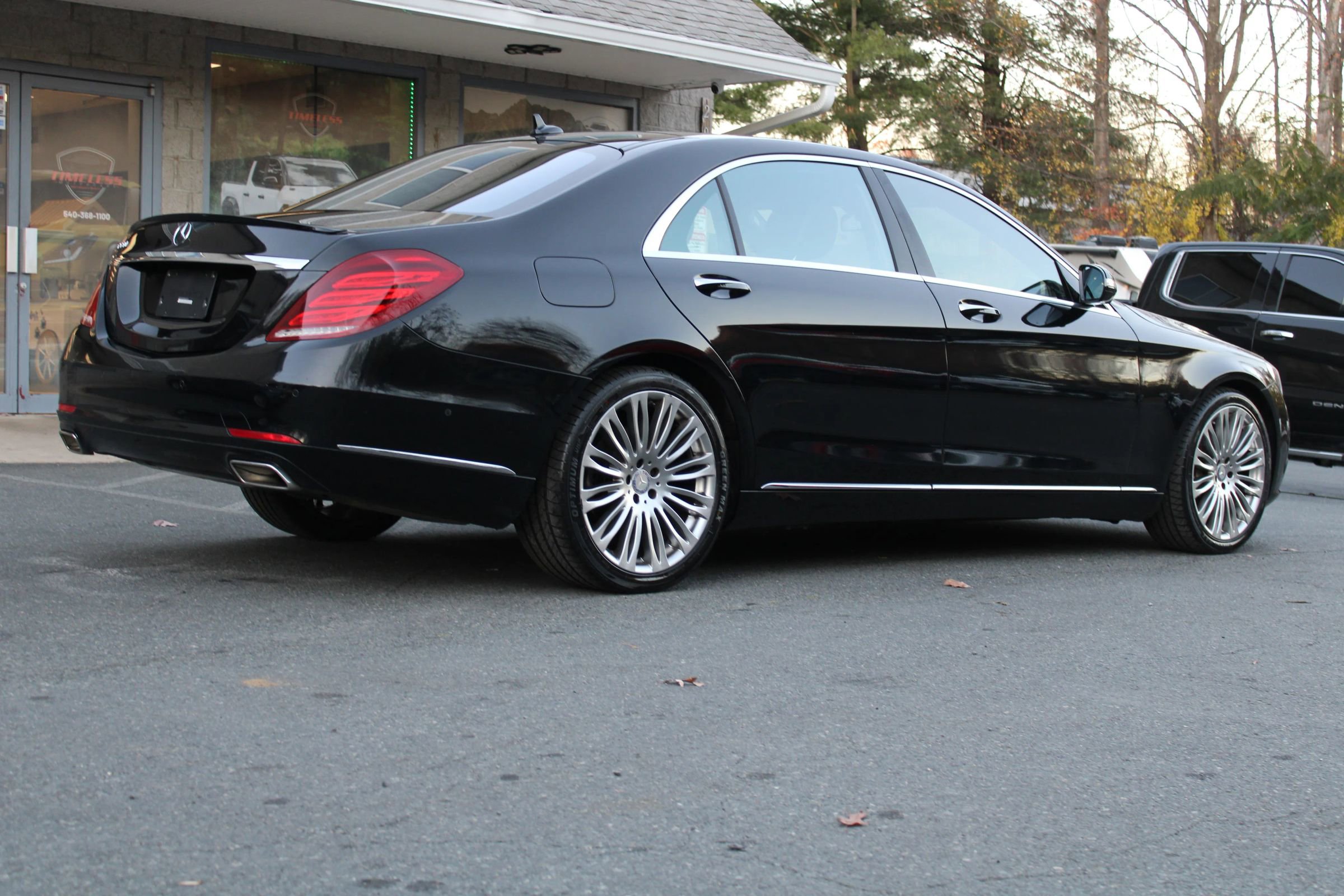 Used 2017 Mercedes-Benz S 550 Sedan image 6