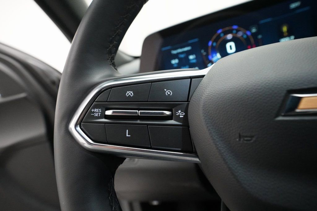 Certified 2025 Chevrolet Equinox LT image 17