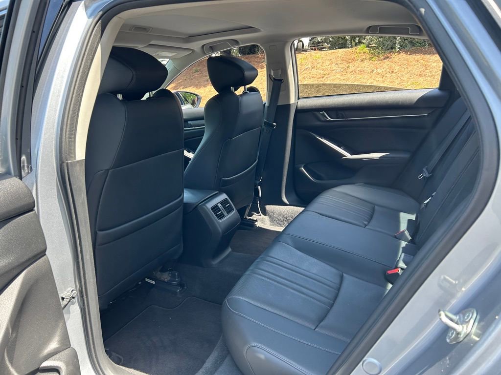Used 2018 Honda Accord Touring image 37