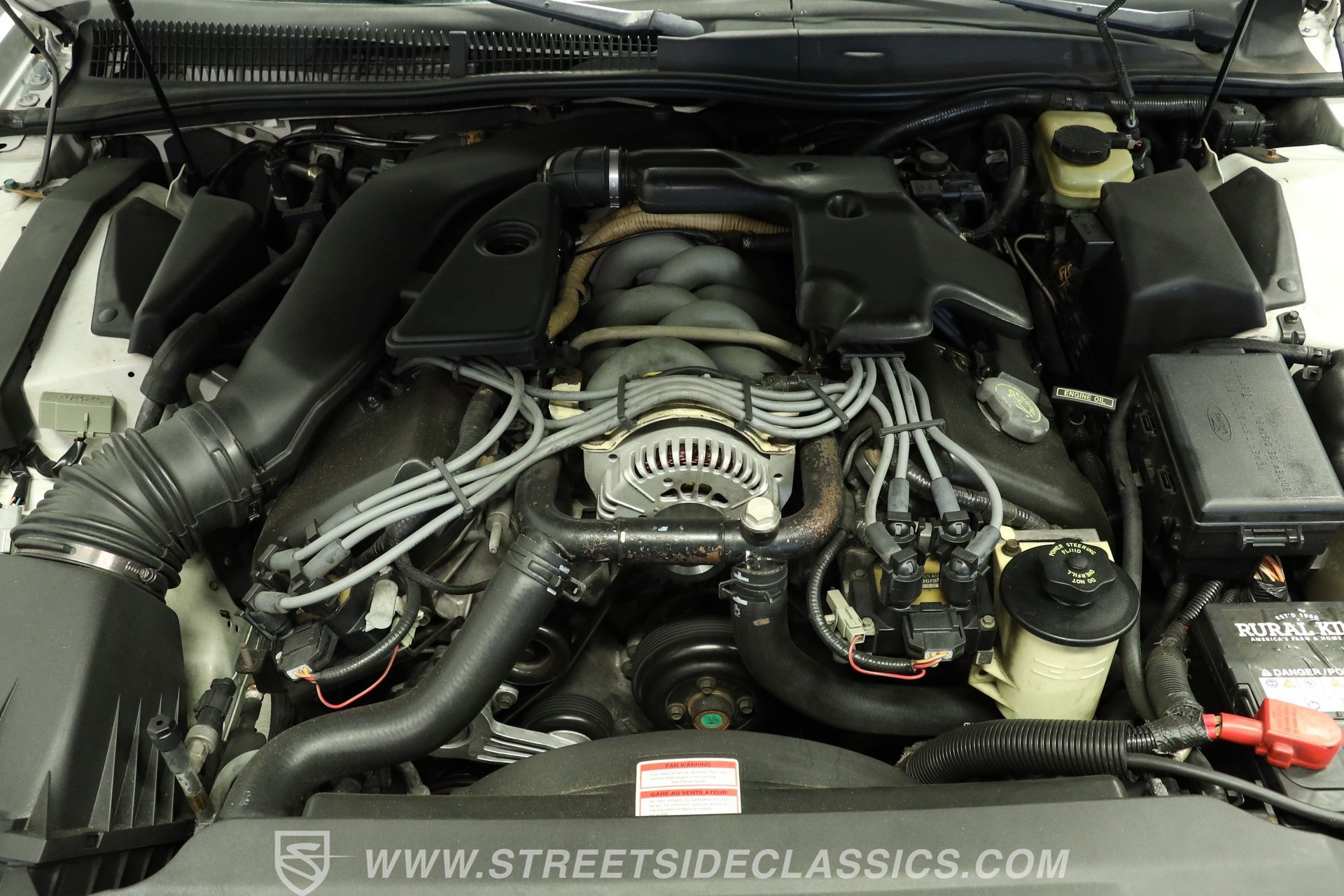 Used 1993 Lincoln Mark VIII RWD image 3