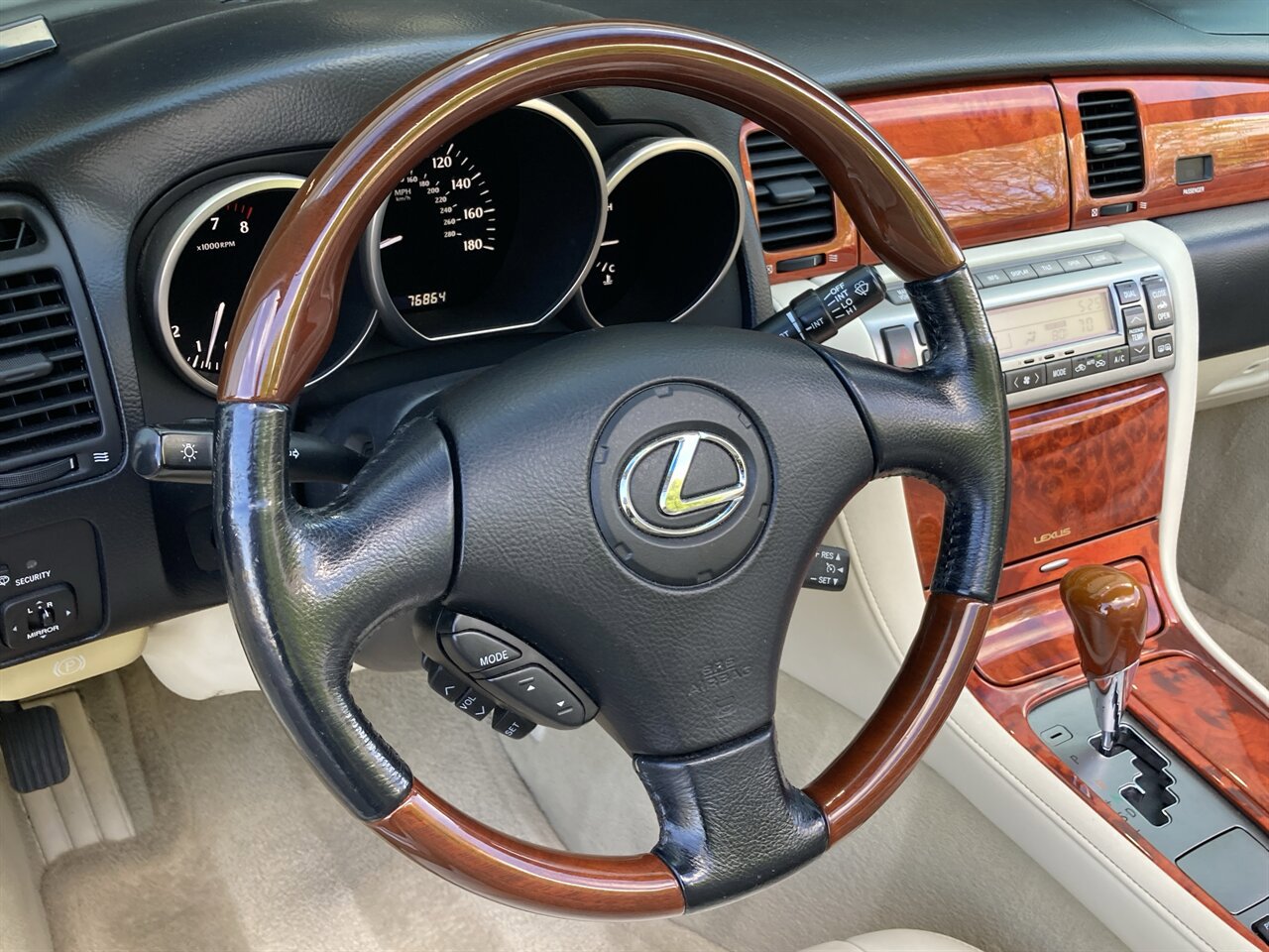 Used 2007 Lexus SC 430 Convertible RWD image 20