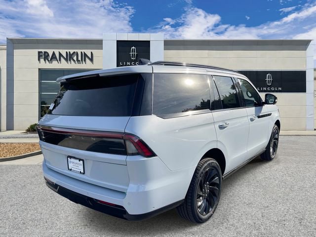 New 2025 Lincoln Navigator Reserve w/ Jet Appearance Package AWD/4WD image 3