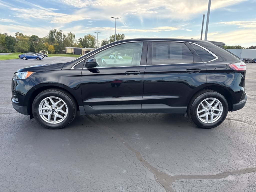 Used 2023 Ford Edge SEL w/ Convenience Package AWD/4WD image 6