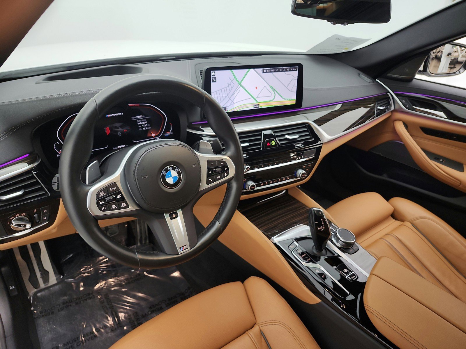 Used 2023 BMW M550i xDrive image 14