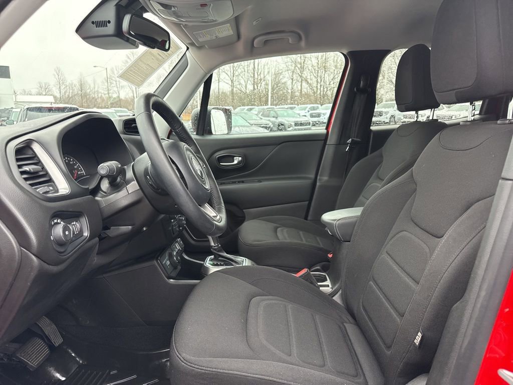 Used 2022 Jeep Renegade Latitude w/ Convenience Group image 9