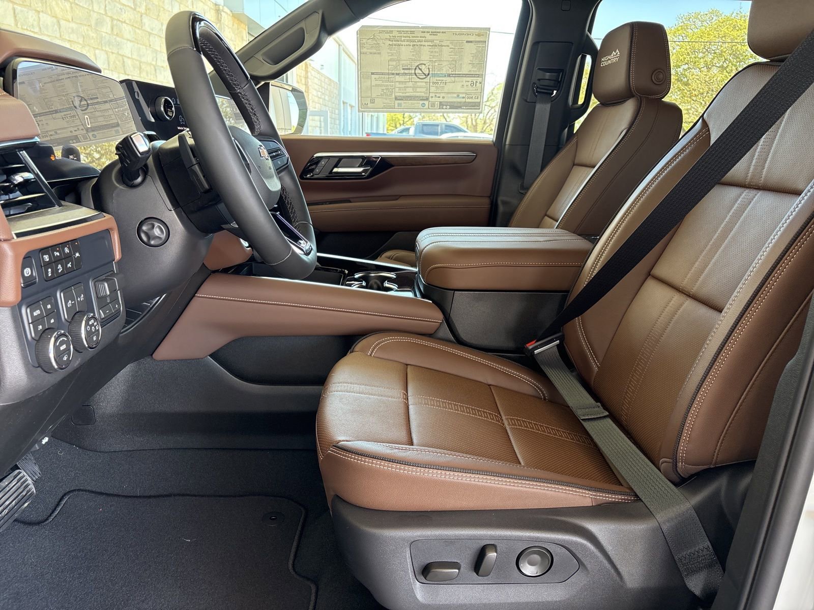 New 2026 Chevrolet Suburban High Country image 17
