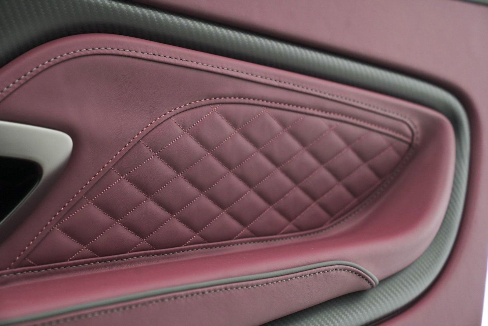 Used 2023 Aston Martin DBS Coupe RWD image 30