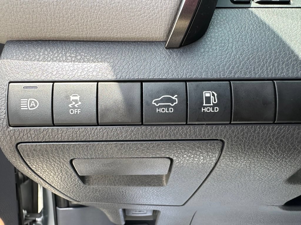 Used 2023 Toyota Camry LE FWD image 17