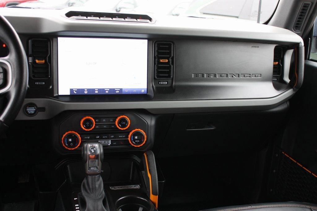 Used 2023 Ford Bronco Badlands image 25