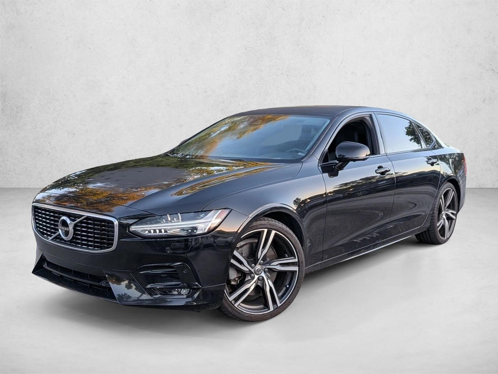 Used 2020 Volvo S90 T6 R-Design w/ Advanced Package