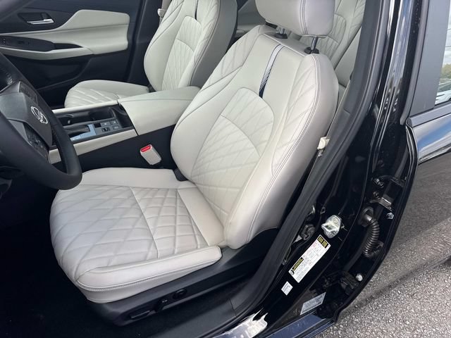 New 2026 Nissan Sentra SL w/ Floor Mat Package FWD image 25
