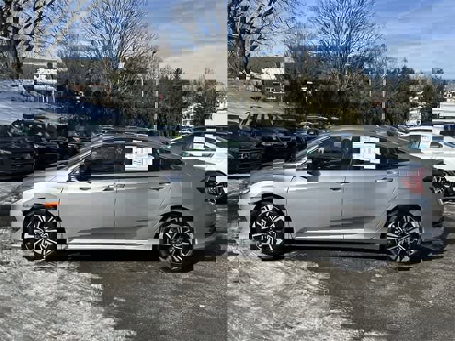 Used 2017 Honda Civic EX-T image 2