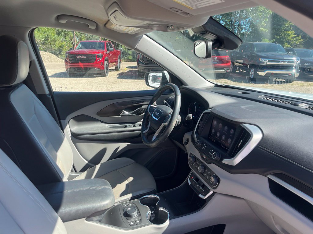 Used 2023 GMC Terrain SLT FWD image 38