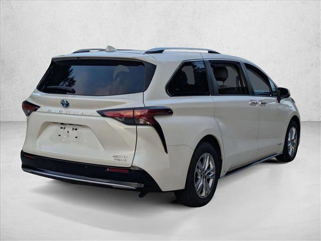Used 2021 Toyota Sienna Limited FWD image 5