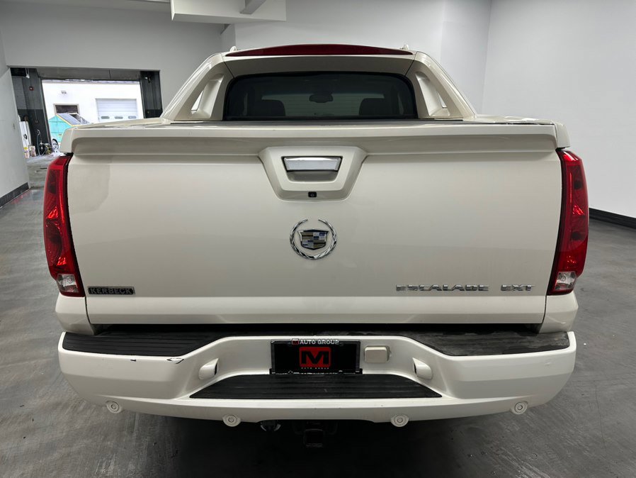 Used 2007 Cadillac Escalade EXT w/ Information Package image 5