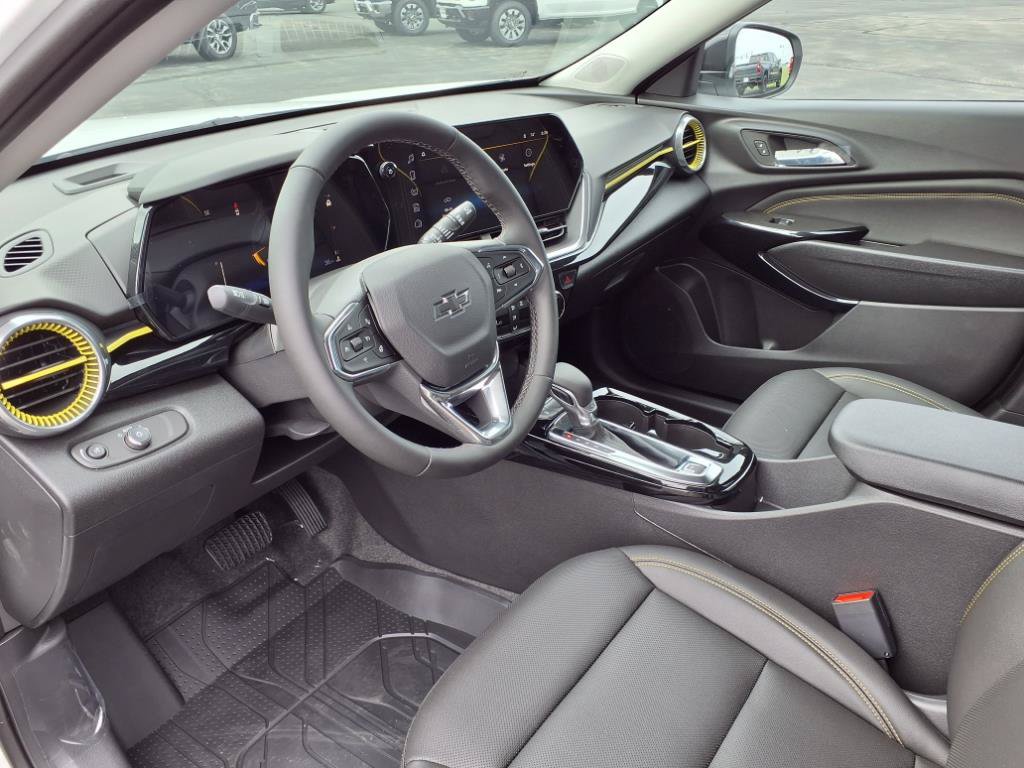 New 2025 Chevrolet Trax ACTIV w/ Driver Confidence Package FWD image 10