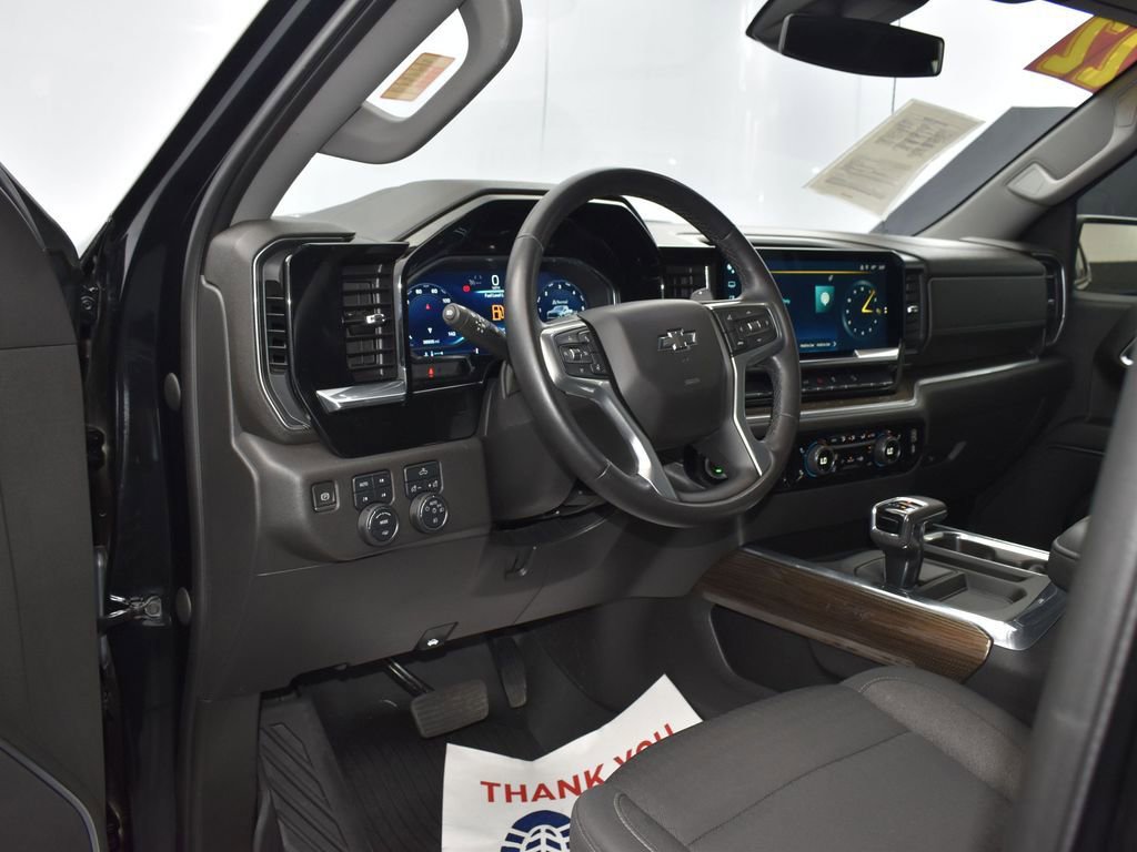 Used 2022 Chevrolet Silverado 1500 LT Trail Boss AWD/4WD image 13