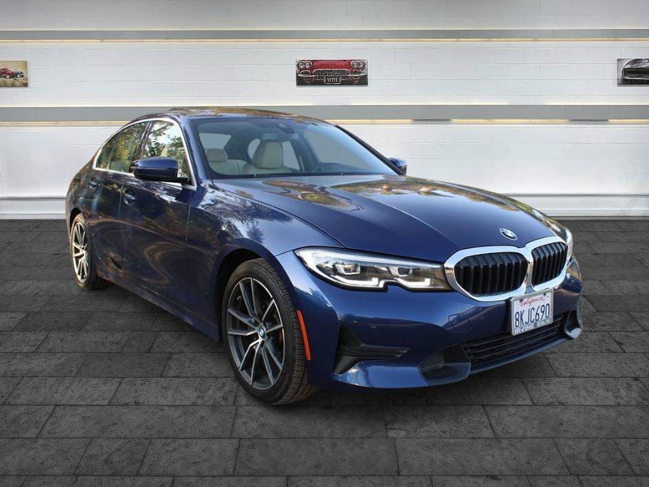 Used 2019 BMW 330i Sedan w/ Premium Package RWD image 1
