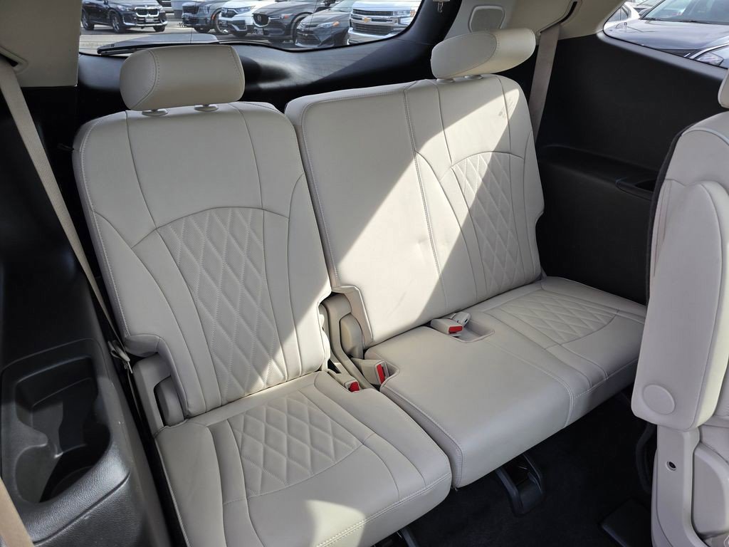 Used 2023 Buick Enclave Avenir w/ Avenir Technology Package AWD/4WD image 13