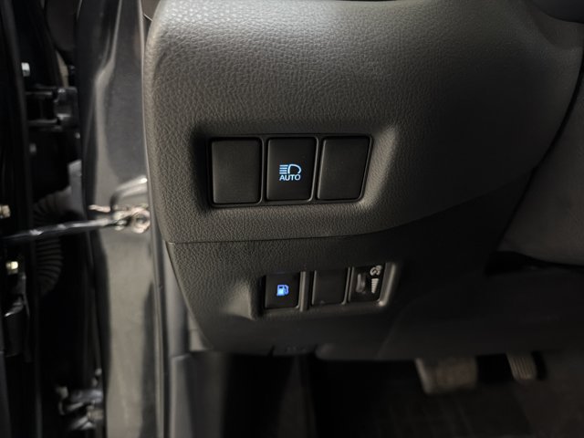Used 2022 Toyota C-HR Nightshade FWD image 35