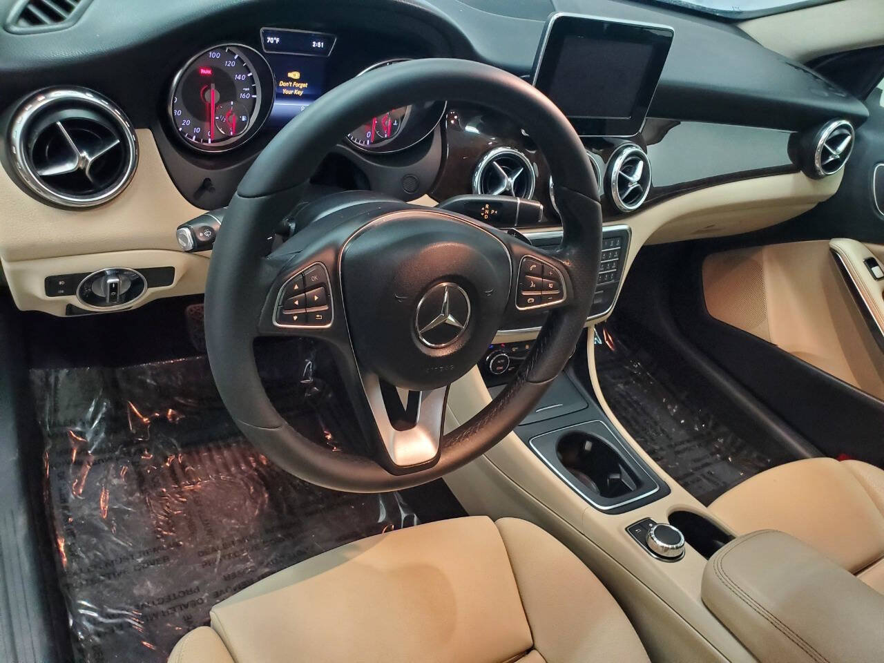 Used 2017 Mercedes-Benz GLA 250 image 7