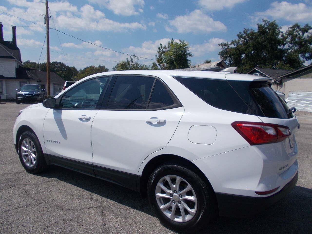 Used 2019 Chevrolet Equinox LS w/ LS Convenience Package AWD/4WD image 17