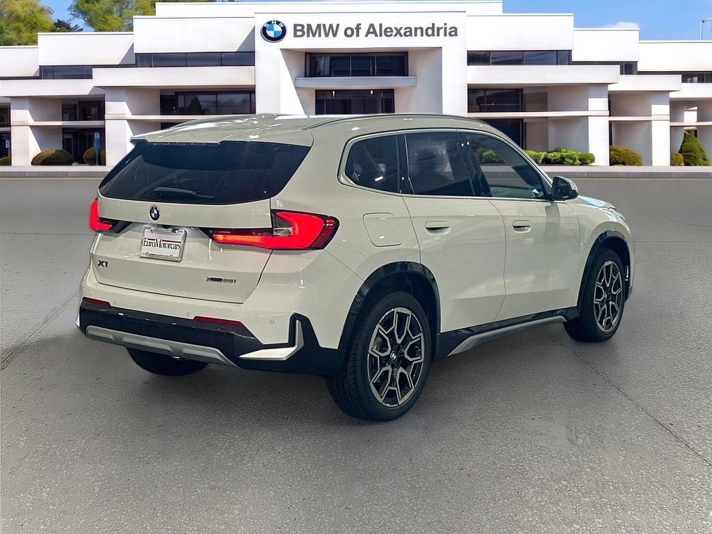 New 2026 BMW X1 xDrive28i w/ Convenience Package AWD/4WD image 5