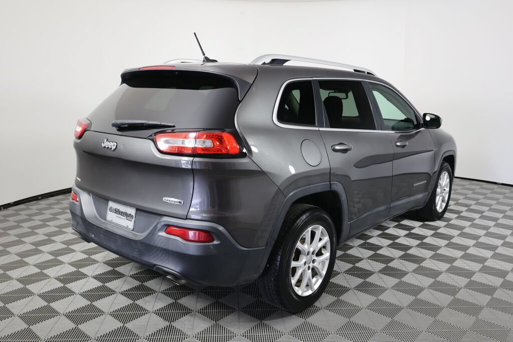 Used 2014 Jeep Cherokee Latitude FWD image 2